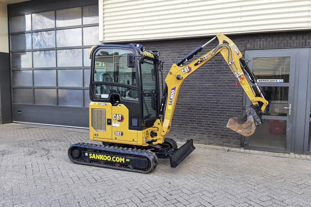 CAT 302 CR minigraver voor grondwerkzaamheden
