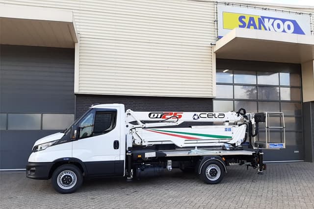 CELA DT Truck 25 hoogwerker voor werkzaamheden op hoogte