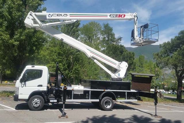 Cela DT Truck 40 autohoogwerker voor werkzaamheden op hoogte