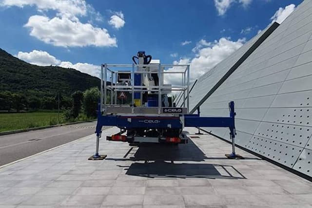 Cela DT Truck 40 professionele hoogwerker voor werkzaamheden op hoogte