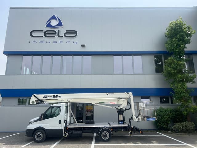CELA DT Truck 28FE hoogwerker op vrachtwagen