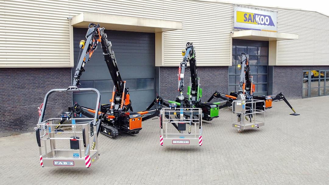 BG Lift M250 minihijskraan met werkbak voor professioneel hijswerk