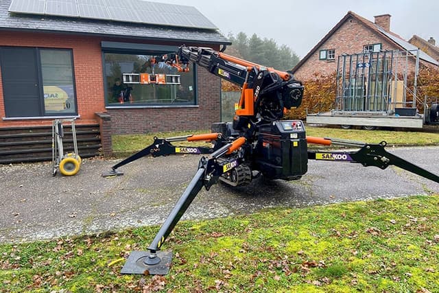 BG Lift M250 compacte rupskraan BG Lift M250 compacte rupskraan voor hijswerkzaamheden