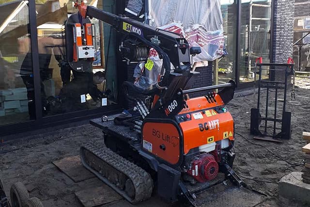 BG Lift M060 compacte hijskraan BG Lift M060 kleine hijskraan voor werkzaamheden op beperkte locaties