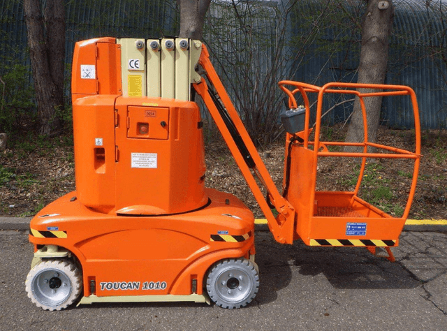 Toucan 1010 telescoop hoogwerker Toucan 1010 telescoop hoogwerker voor professioneel gebruik op hoogte