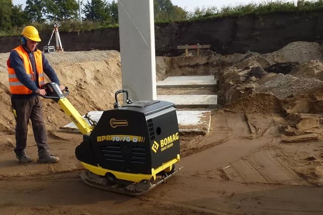 Bomag trilplaat voor zand en grond Bomag trilplaat voor het verdichten van zand en grond