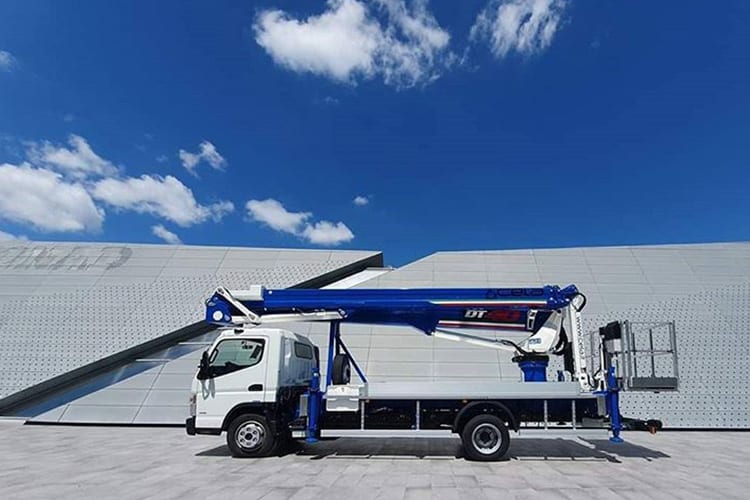 Cela DT Truck 40 mobiele autohoogwerker voor professioneel gebruik