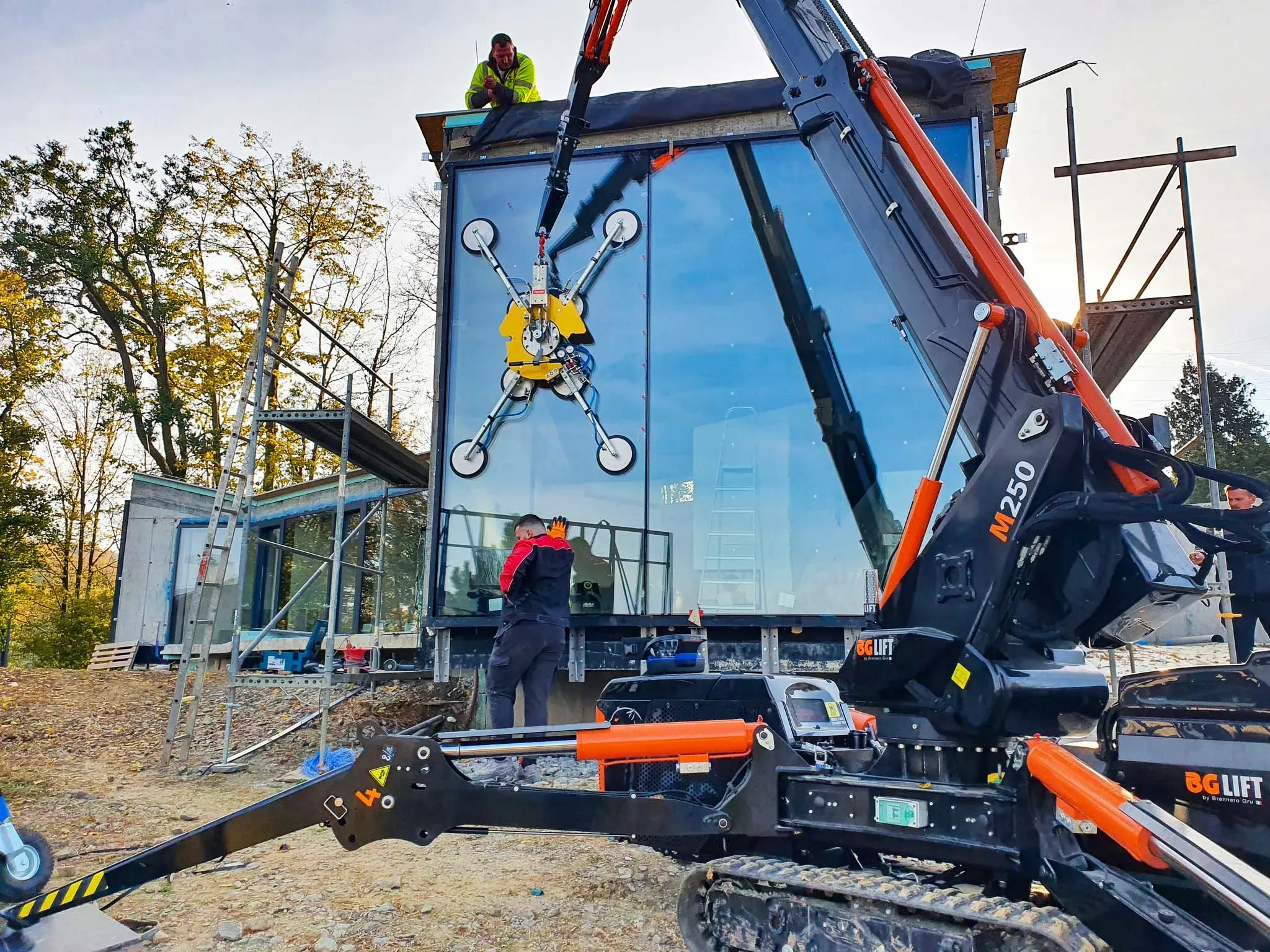 BG Lift M250 voor beperkte ruimte BG Lift M250 hijskraan voor werkzaamheden op beperkte ruimte